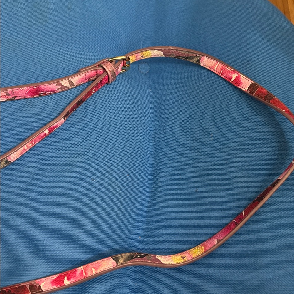 Betsey Johnson Shoulder And Crossbody Purse FloralDesign Adjustable Straps NWOTS - Picture 11 of 13